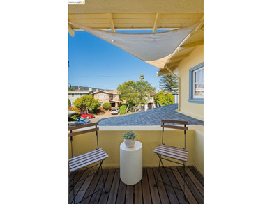 4355 Everett Avenue presents a versatile duplex opportunity in - photo 18