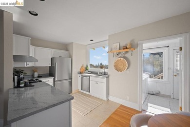 4355 Everett Avenue presents a versatile duplex opportunity in - photo 20