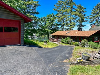 Charming log cottage overlooking Lake George with Lake George - photo 33