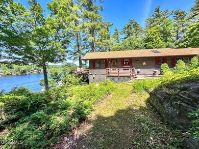 Charming log cottage overlooking Lake George with Lake George - photo 36