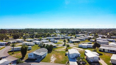 Welcome to Holiday Park, a beautiful 55+ manufactured home - photo 4