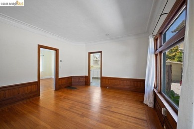 4355 Everett Avenue presents a versatile duplex opportunity in - photo 45