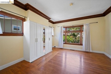 4355 Everett Avenue presents a versatile duplex opportunity in - photo 47