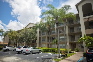 (private lake, pond, creek) Condo For Sale in Pembroke Pines Florida