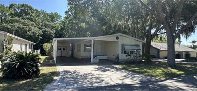 This charming 2 bedroom 2 bath home is just waiting for you - photo 2