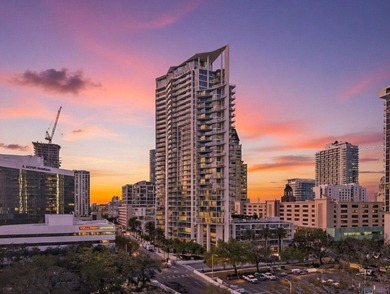 Welcome to Unit 3102, an ultra-rare junior penthouse-one of only - photo 1