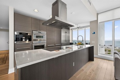 Welcome to Unit 3102, an ultra-rare junior penthouse-one of only - photo 10