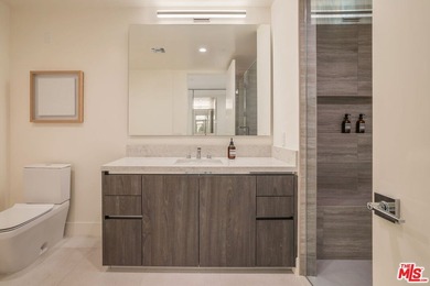 One of the final opportunities to own a three-bedroom residence - photo 26