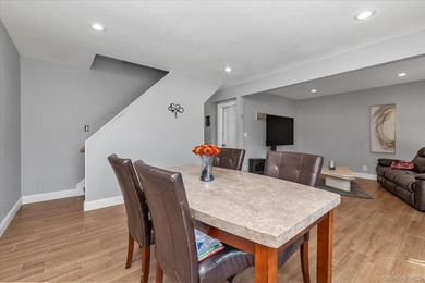 Great opportunity to purchase a 3 BR, 2 full bath Colonial in S - photo 8