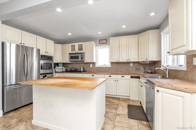 Great opportunity to purchase a 3 BR, 2 full bath Colonial in S - photo 10