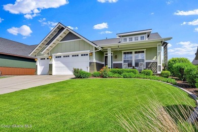 Welcome to Radiant Lake Living! Located in the highly desirable - photo 2