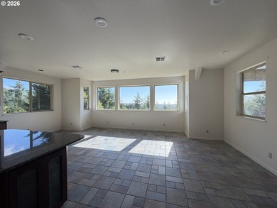 Enjoy peaceful COASTAL LIVING in this custom-built 2006 home - photo 12