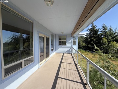 Enjoy peaceful COASTAL LIVING in this custom-built 2006 home - photo 17