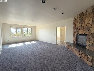 Enjoy peaceful COASTAL LIVING in this custom-built 2006 home - photo 18