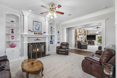 Welcome to an extraordinary lakefront estate in the prestigious - photo 23