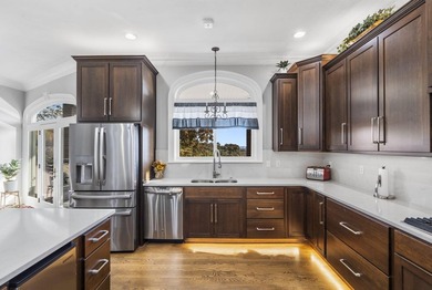 Welcome to an extraordinary lakefront estate in the prestigious - photo 26