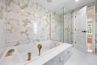 Welcome to an architectural masterpiece set in the heart of - photo 28
