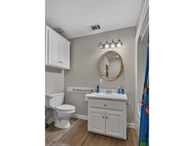 Beautiful & Super Clean 3 Bedroom, 3 1/2 Bath home on 1.46 - photo 31