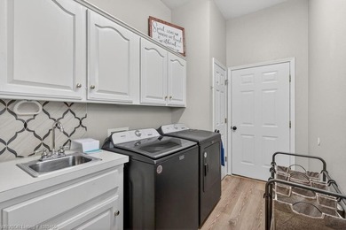 Beautiful & Super Clean 3 Bedroom, 3 1/2 Bath home on 1.46 - photo 32