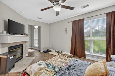 Beautiful & Super Clean 3 Bedroom, 3 1/2 Bath home on 1.46 - photo 33