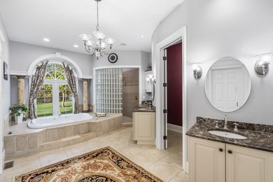 Welcome to an extraordinary lakefront estate in the prestigious - photo 34