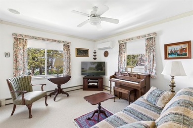 3 Bedroom Sag Harbor Waterfront w/ Dock & Panoramic Bay Views - photo 10