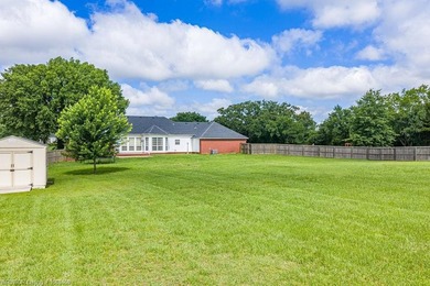 Beautiful & Super Clean 3 Bedroom, 3 1/2 Bath home on 1.46 - photo 44