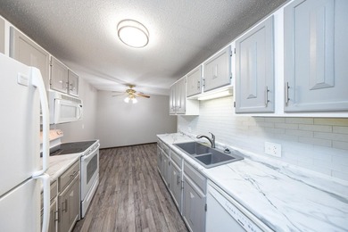 You will fall in love with this beautiful home in a quietly - photo 2