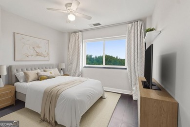 Priced to sell and move in ready right on time for the new - photo 3