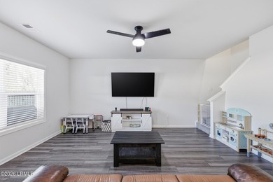 This 4-bedroom, 3 full-bath home offers a spacious and - photo 8