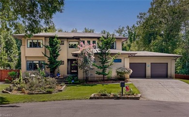 (private lake, pond, coastal) Home Sale Pending in Clemmons North Carolina