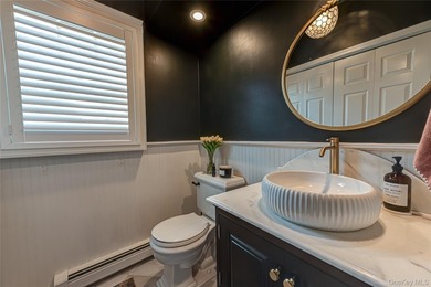 Move right into this spectacular 4 BR, 2.5 BA colonial in the - photo 15