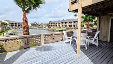 Welcome to coastal living at its finest in this beautifully - photo 28