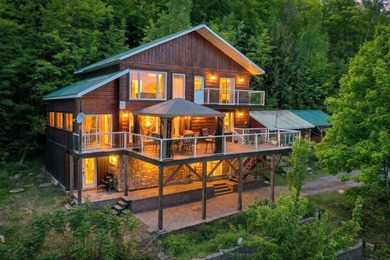 (private lake, pond, creek) Home For Sale in Amherst Quebec