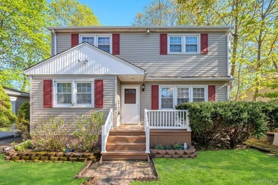 Welcome to this beautifully renovated 6-bedroom, 2-bath Colonial - photo 2