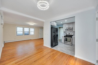 Welcome to this beautifully renovated 6-bedroom, 2-bath Colonial - photo 7