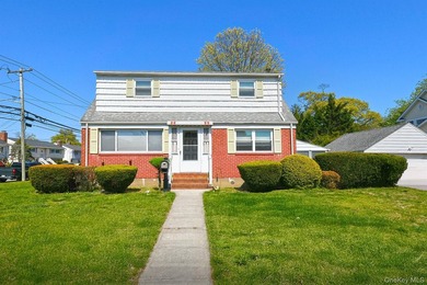 Come see this beautifully renovated Cape Cod style home. This - photo 1
