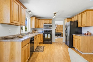 MLS# 294620 Just steps from the Columbia River and walking - photo 7