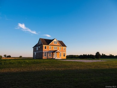 Behind a lush privet hedge, this expansive 102+ acre waterside - photo 7