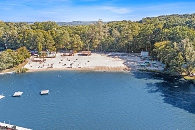 Welcome to your dream home in the sought-after White Meadow Lake - photo 46