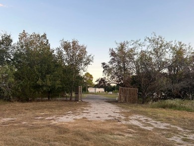 Lake Navarro Mills Acreage For Sale in Purdon Texas