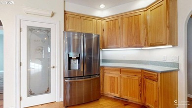 Coastal, Beautifully designed and immaculately maintained 3287 - photo 13