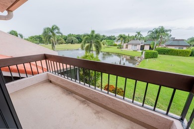 Updated Villa with Loft & Peaceful Pond Views Beautifully - photo 22