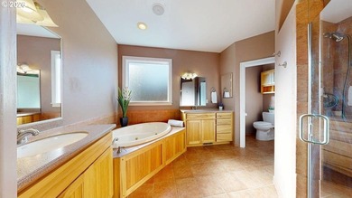 Coastal, Beautifully designed and immaculately maintained 3287 - photo 24