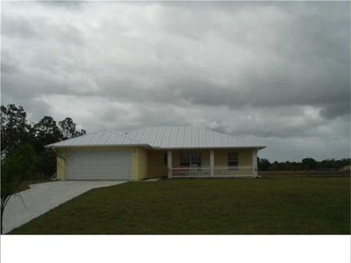 (private lake, pond, coastal) Home For Sale in Fellsmere Florida