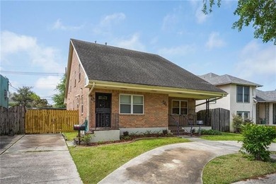 Lake Pontchartrain Townhome/Townhouse For Sale in New Orleans Louisiana