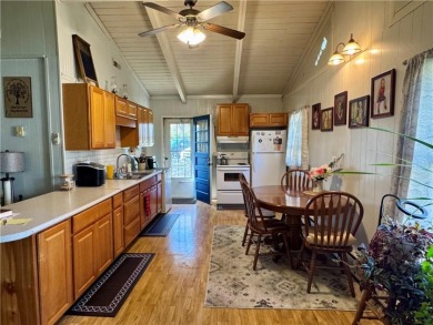 Lake House - photo 4