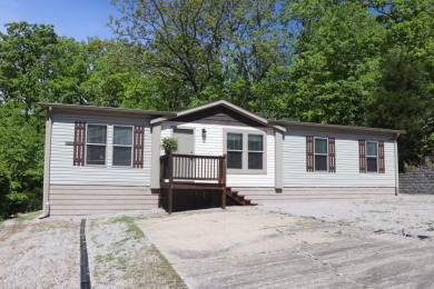 Move in Ready Lake Home-Neighborhood Boat Ramp - Lake Home For Sale in Clarkson, Kentucky