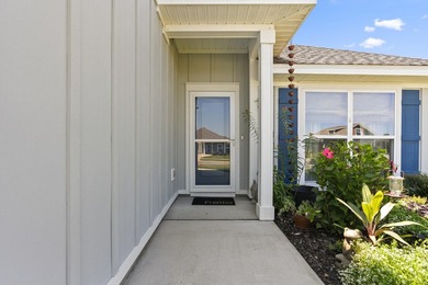 Welcome to a home where timeless elegance, elevated - photo 4