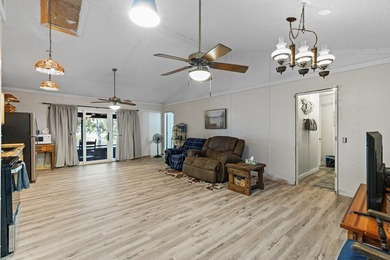 Welcome to your waterfront paradise! This stunning property - photo 7
